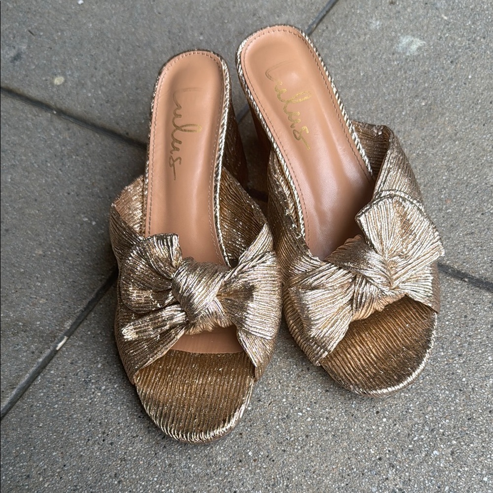 Lulu's Gold/ Rose Gold  Bow Heels